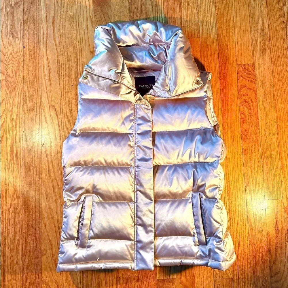 Talbots New High Collar Quilted Down Ladies Puffer Vest.WOW So Hot and Warm! 🥵🔥​ - Picture 13 of 13